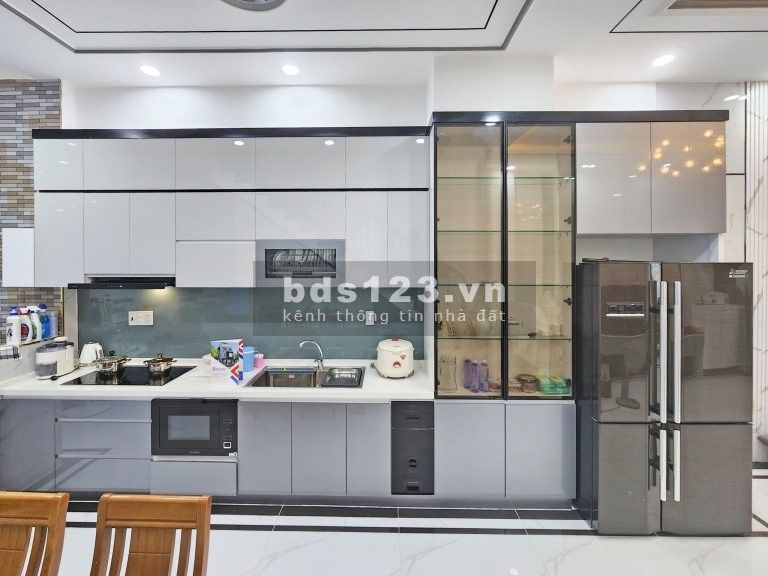Bán căn hộ cao cấp 4PN - Mulberry - KĐT Mỗ Lao - Hà Đông - 142m2 - 4.7tỷ - View Hồ - Full Đồ Giá đáy