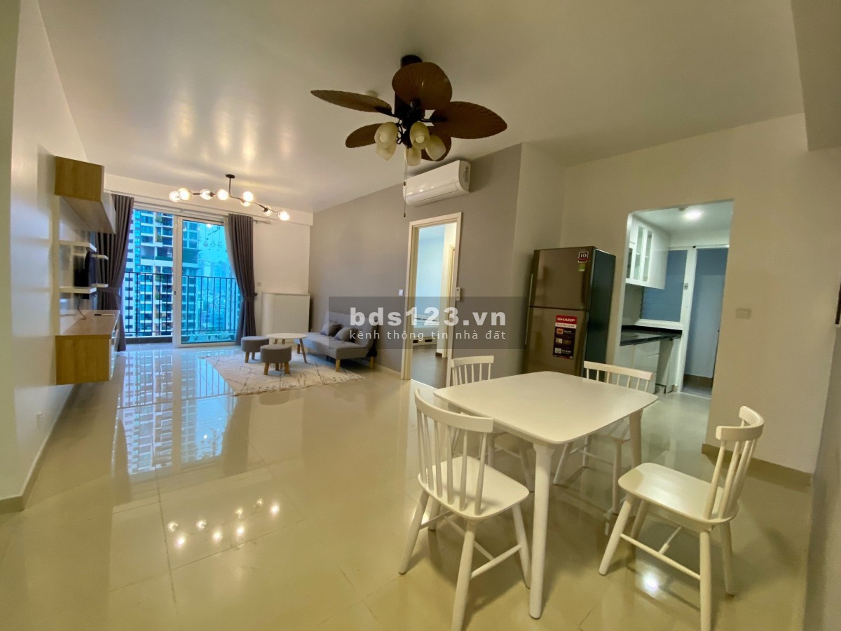 Chuyển nhượng căn 2pn diện tích 92m2 nội thất đầy đủ nhà đẹp giá 5,5 tỷ đã có sổ - Vista Verde