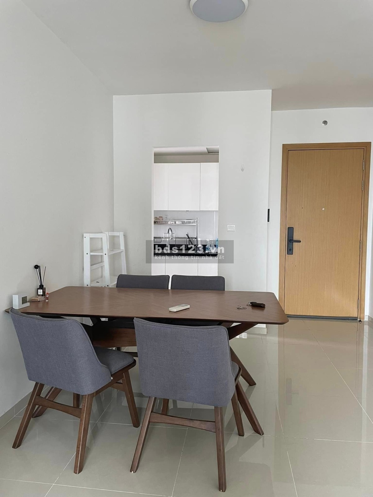 Vista Verde Quận 2 cho thuê căn 2 phòng ngủ GIÁ CỰC TỐT 16 triệu đầy đủ nội thất 89m2