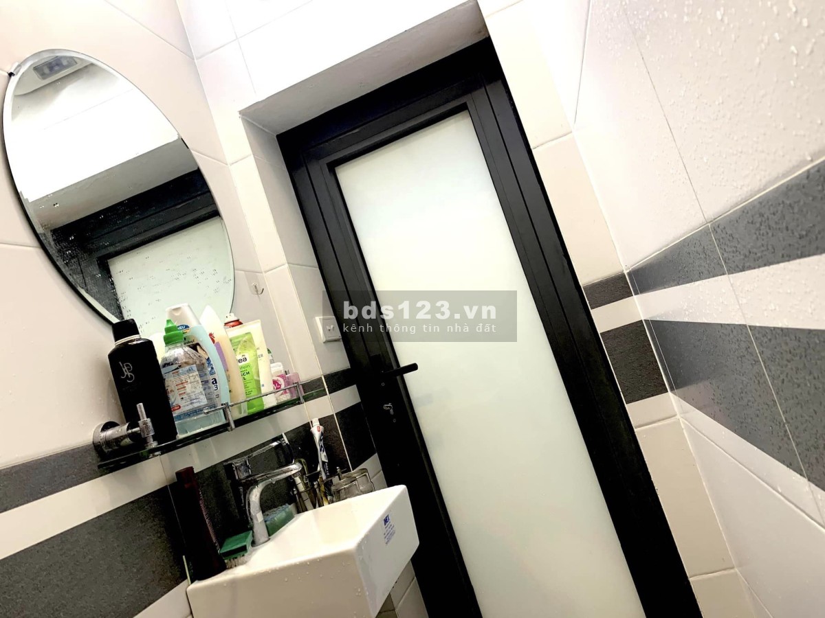 Bán nhà ngõ 163 phố tôn đức thắng giá hạt rẻ ai cần lh