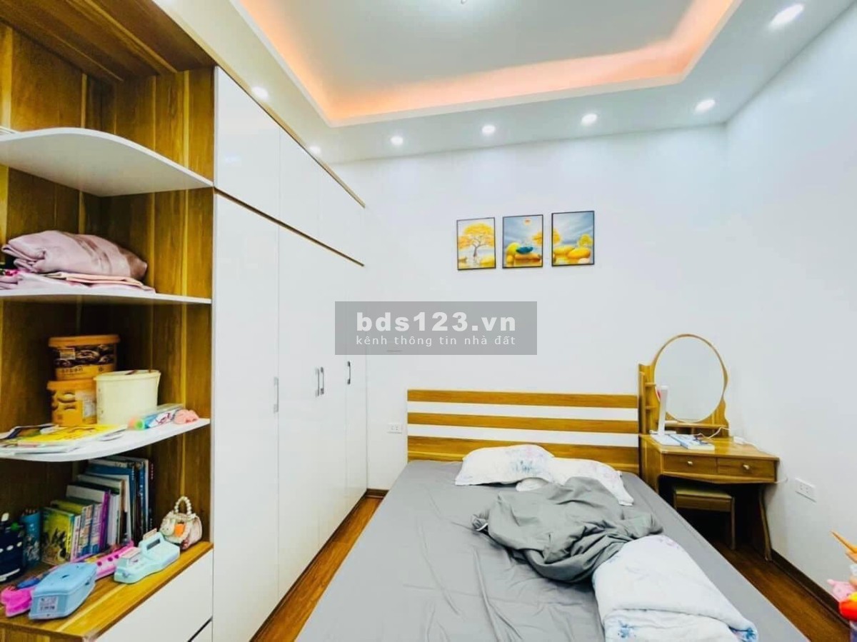Bán nhà ngõ 117 phố Thái Hà, quận Đống Đa, tp Hà Nội