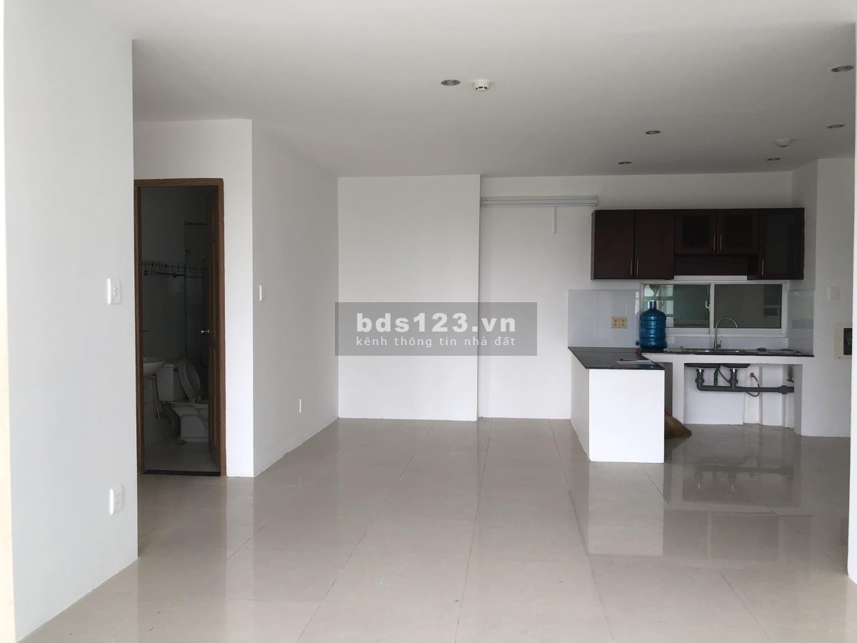 Cần cho thuê gấp căn hộ The Mansion H.Bình Chánh, Dt : 83m2, 2PN, Giá : 4.5 tr/th