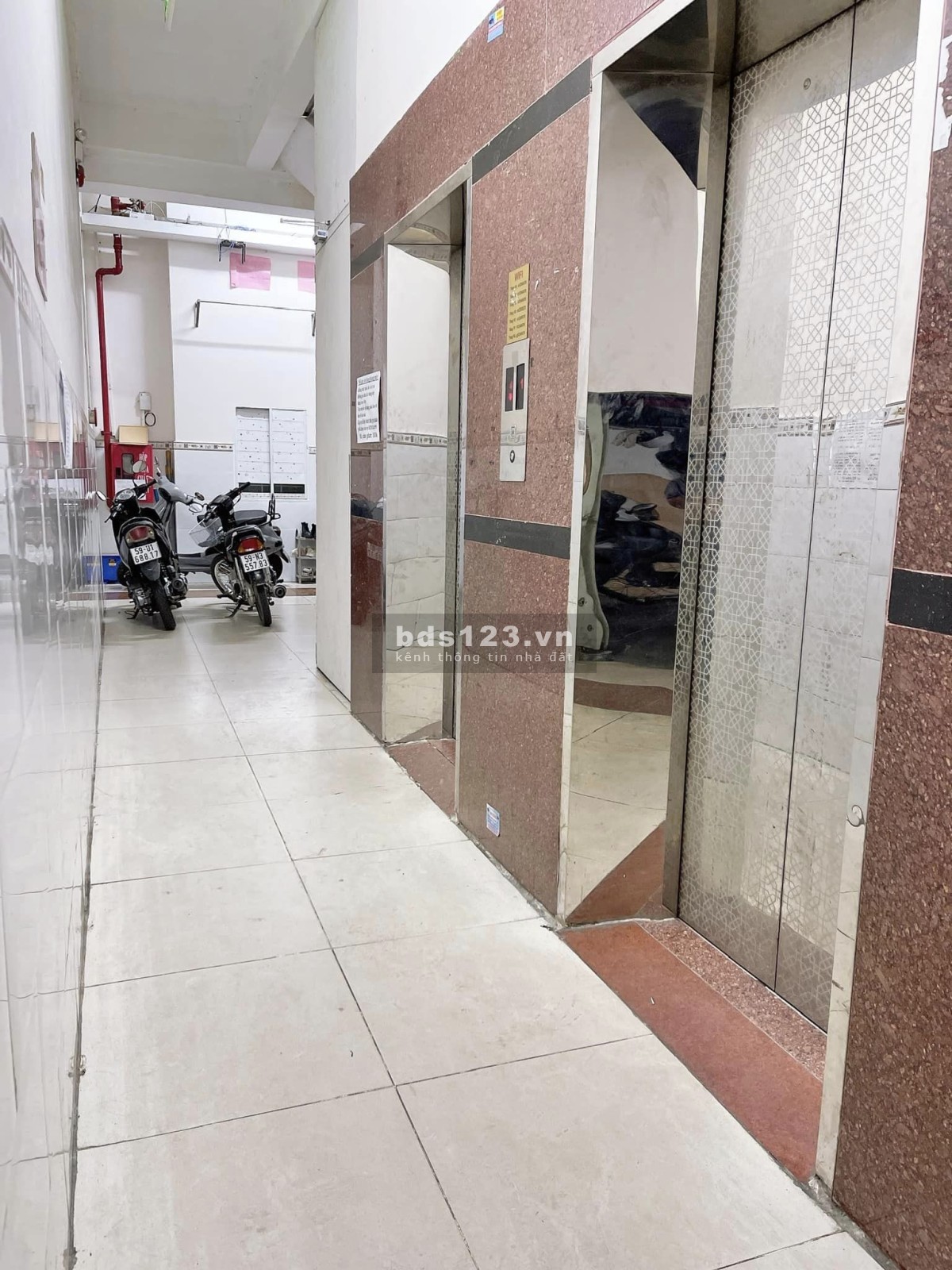 Phòng mới nội thất cơ bản an ninh, bảo vệ 24/7 máy lạnh, thang máy.