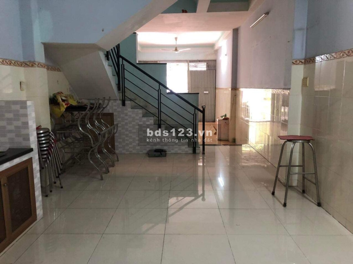 Bán nhà mặt tiền đường Phạm Thế Hiển, sổ vuông vức 80m2 dân trí cao, đồng bộ. giá 6 tỷ 4
