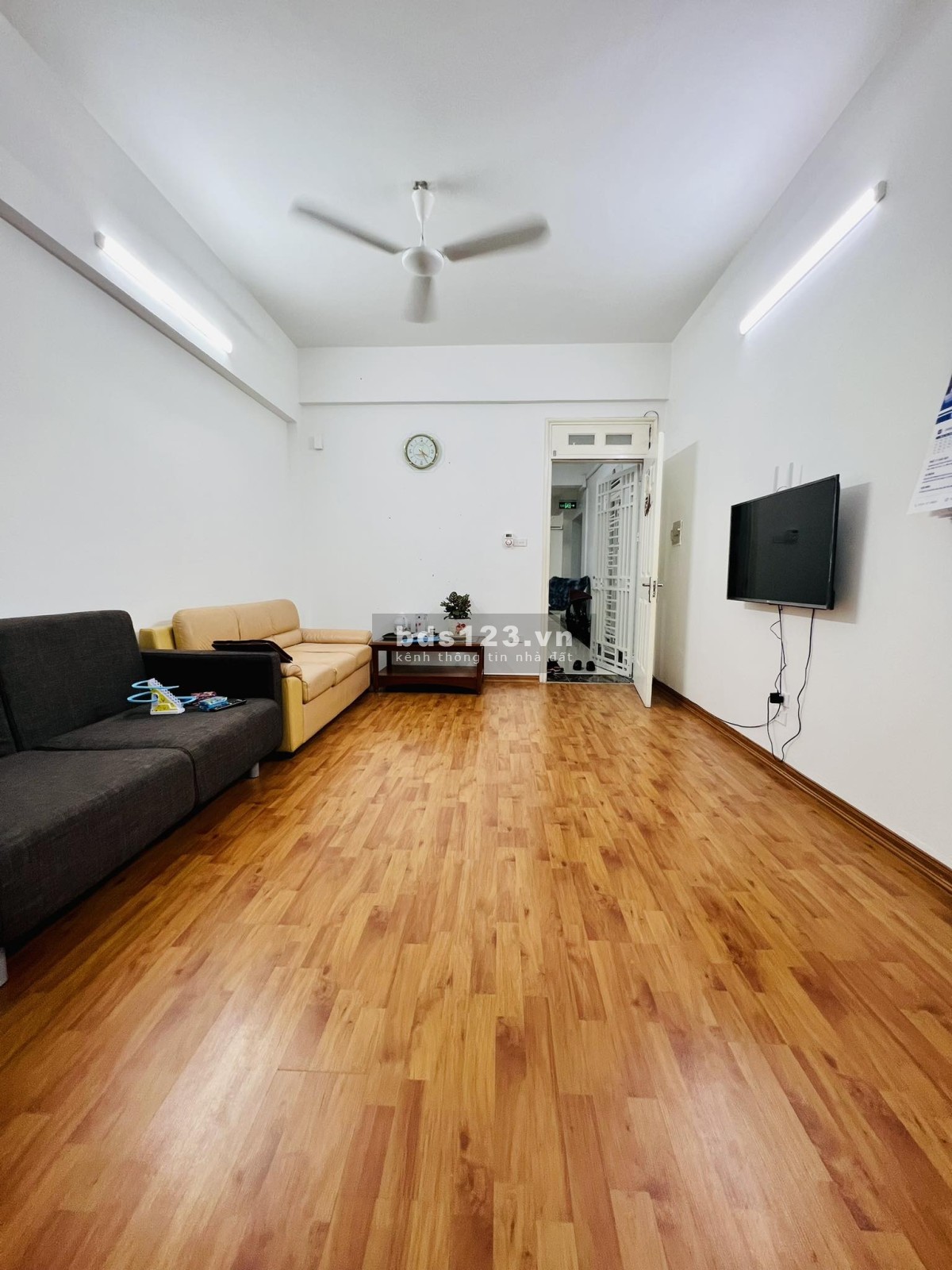 Cần bán gấp chung cư Lê Đức Thọ 45m2, đủ công năng, 1.9 tỷ