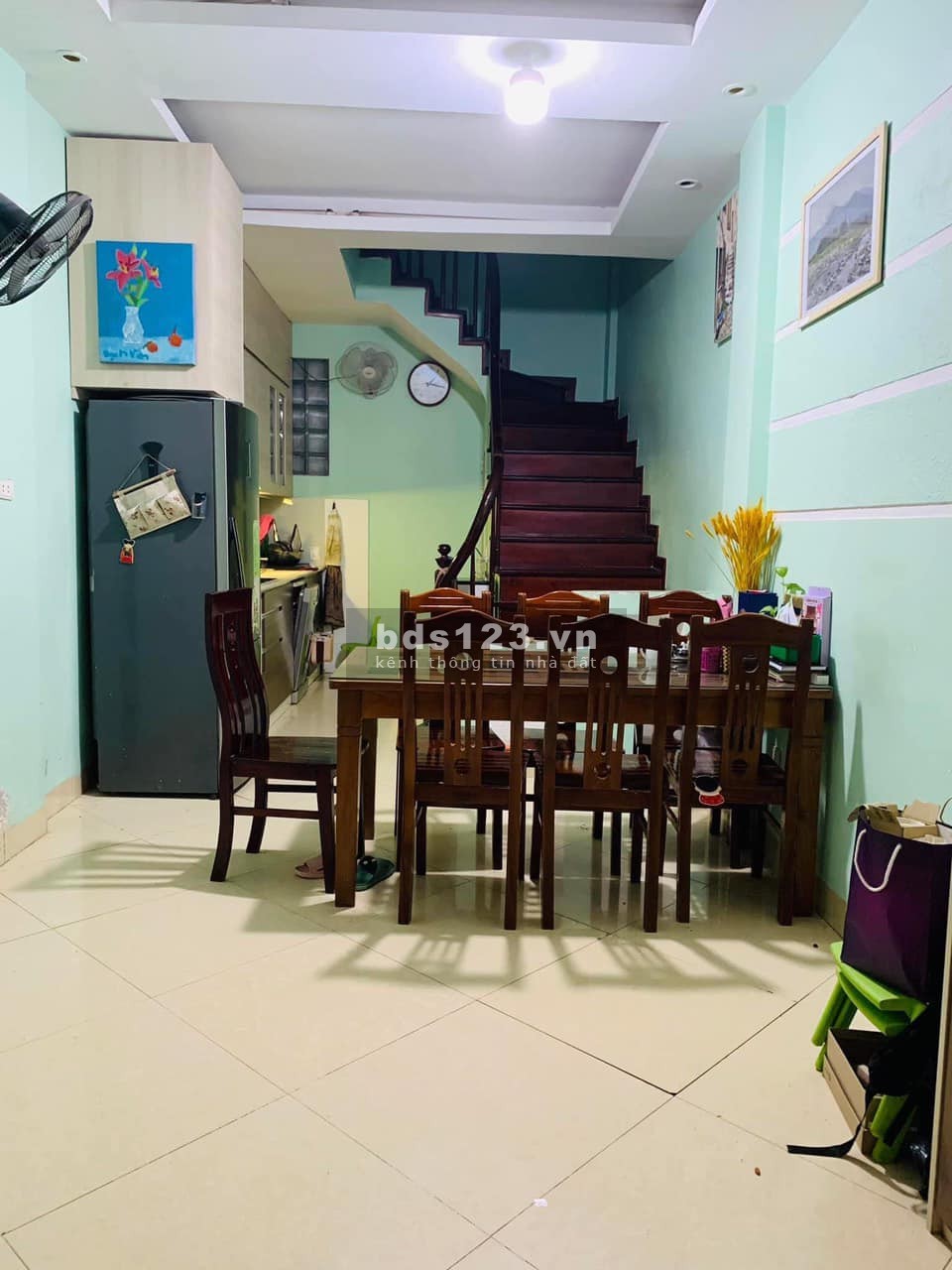 Cần bán nhanh nhà trong ngõ 96 ở Đê La Thành
