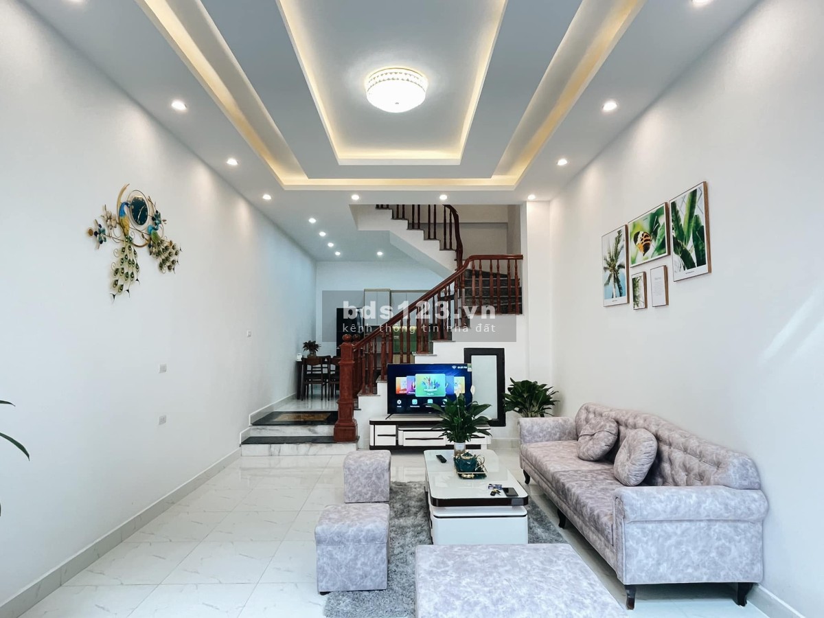 Siêu phẩm Cầu Giấy, ô tô tránh, KD siêu lợi nhuận 42m * 5T, MT 5M, giá nhỉnh 5 tỷ 0354862459