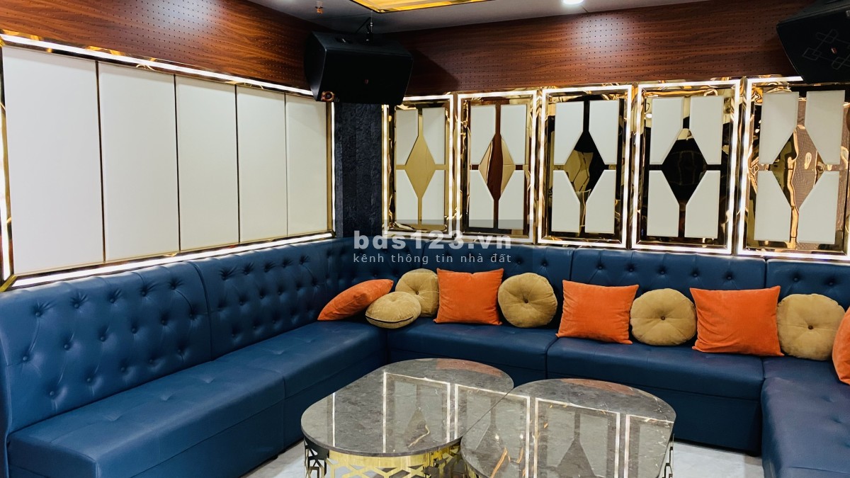 Cho thuê căn hộ Paris Hoàng Kim 82m2: 3PN giá 15 triệu ( bếp, rèm, máy lạnh ), mới 100% - 0909407949