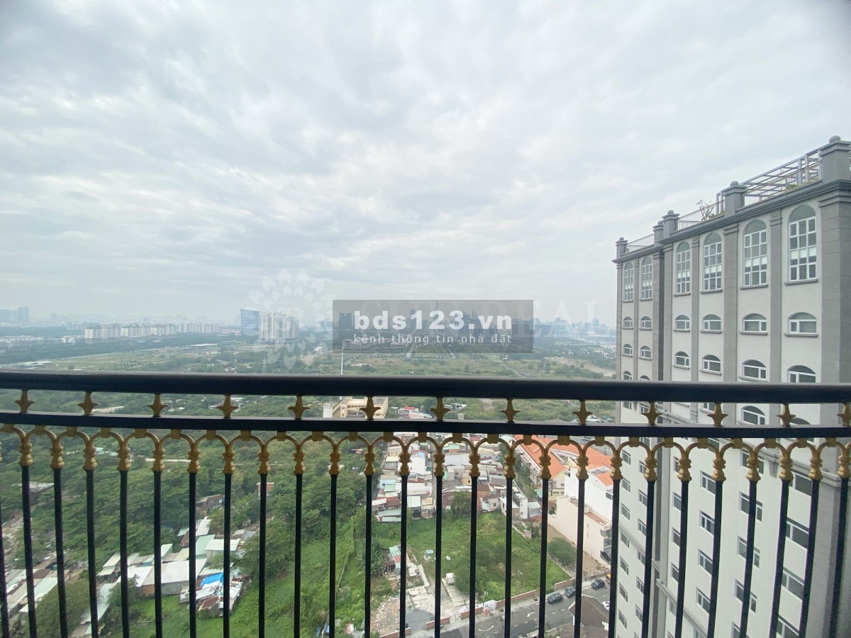 Cho thuê căn hộ Paris Hoàng Kim 82m2: 3PN giá 15 triệu ( bếp, rèm, máy lạnh ), mới 100% - 0909407949
