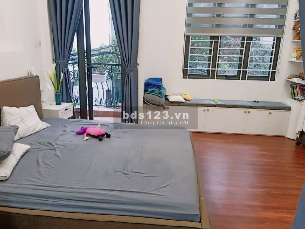 Nhà Hot Võng Thị, ô tô 5 tạ qua nhà, thiết kế hiện đại, diện tích 50M2, mặt tiền 8M, tầng