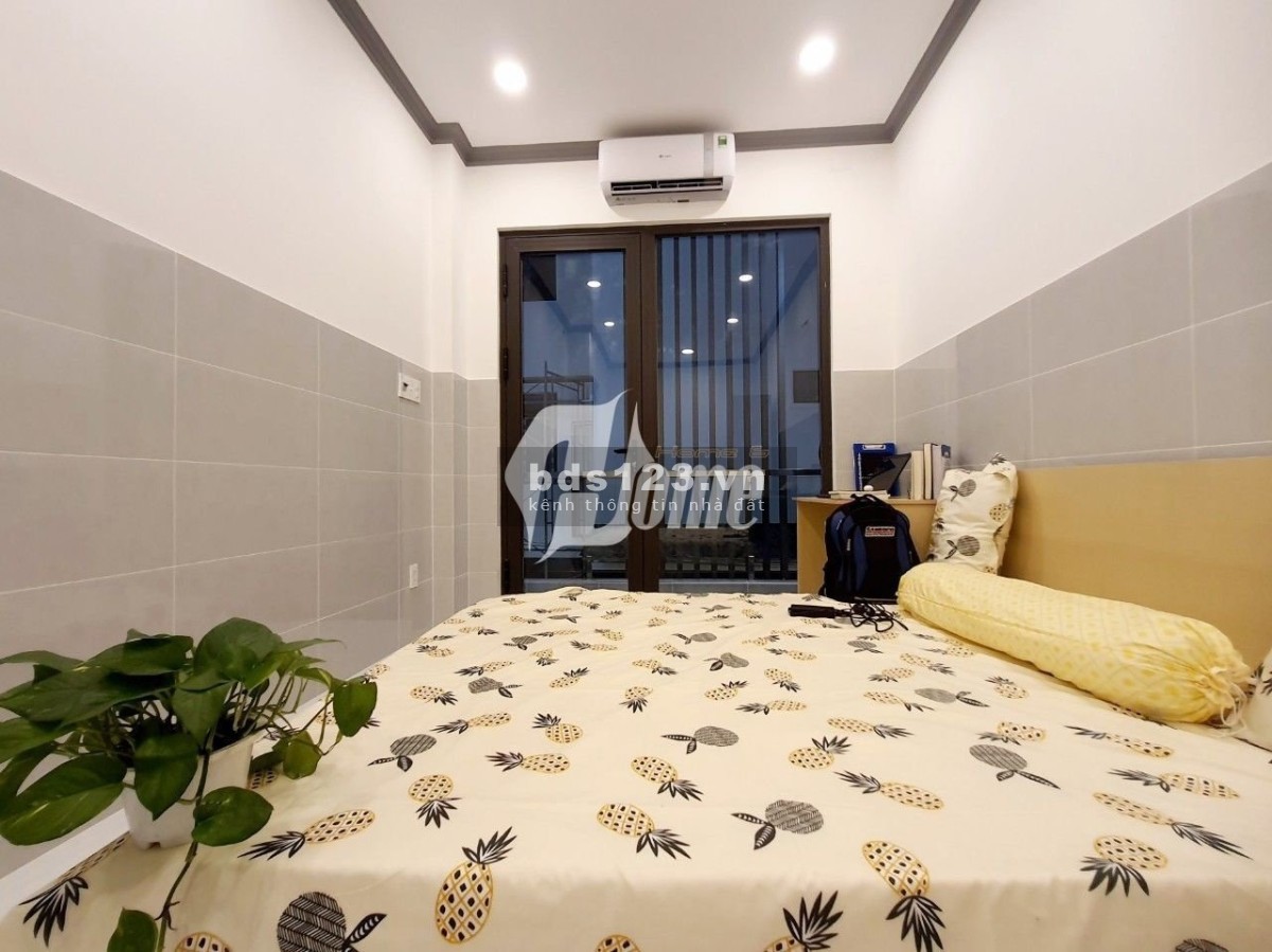 Căn hộ 30m2 full nội thất mới ,view bancon ,free xe ,gần đại học hutech ,bình thạnh