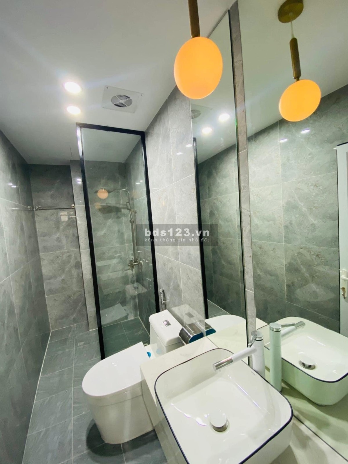 Chỉ với 3,9 tỷ ( Còn TL) có ngay nhà 5 tầng X 36 M2 tại Khương Đình - Thanh Xuân, ô tô qua