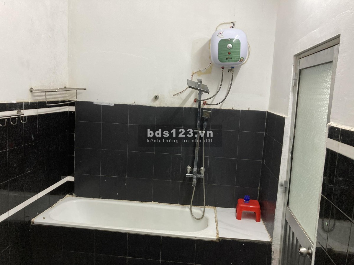 Cho thuê căn hộ mới sơn sửa, cao cấp, đầy đủ tiện nghi, ngay trung tâm thành phố Đà Nẵng