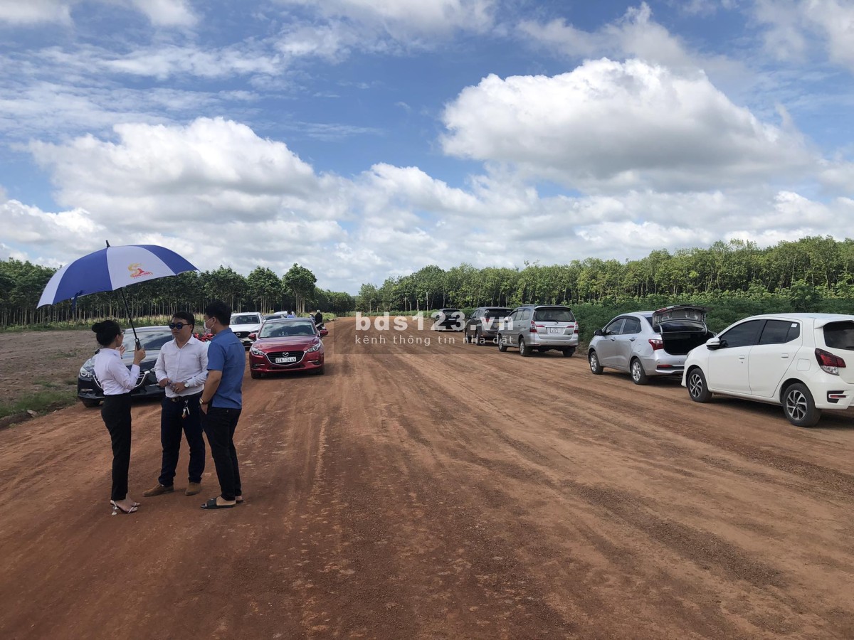 Cần bán lô đất mặt tiền quốc lộ 32m ở Xã Minh Thắng, Chơn Thành giá 800tr