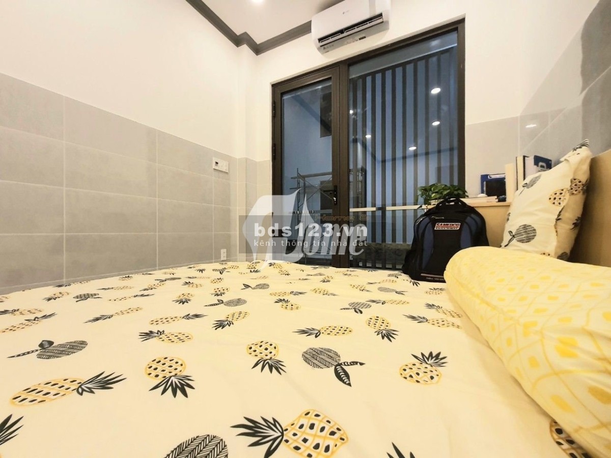 Căn hộ 30m2 full nội thất mới ,view bancon ,free xe ,gần đại học hutech ,bình thạnh