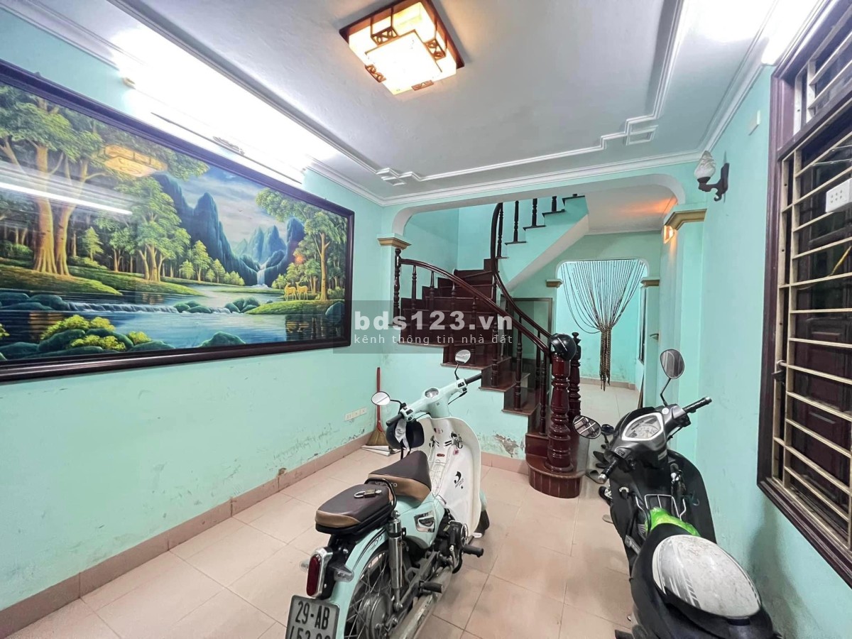 Chính chủ bán nhà phố Mễ Trì Thượng - Nam Từ Liêm. Ô tô đỗ cửa. Diện tích 45m2.