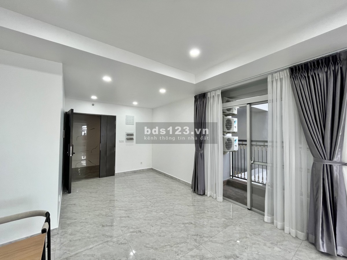 Căn hộ Paris Hoàng Kim 70m2: 2PN giá 14 triệu ( bếp, rèm, máy lạnh ), mới 100% - 0909 407 949