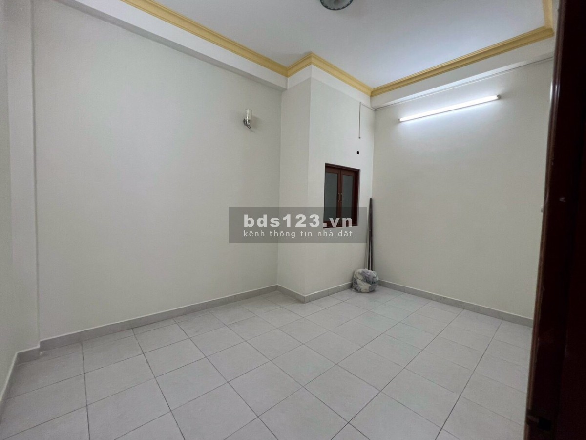 Cho thuê nhà mặt tiền đường số 9, p 16, Gò vấp .