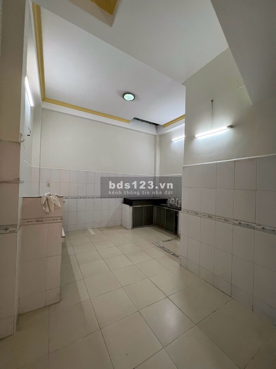 Cho thuê nhà mặt tiền đường số 9, p 16, Gò vấp .