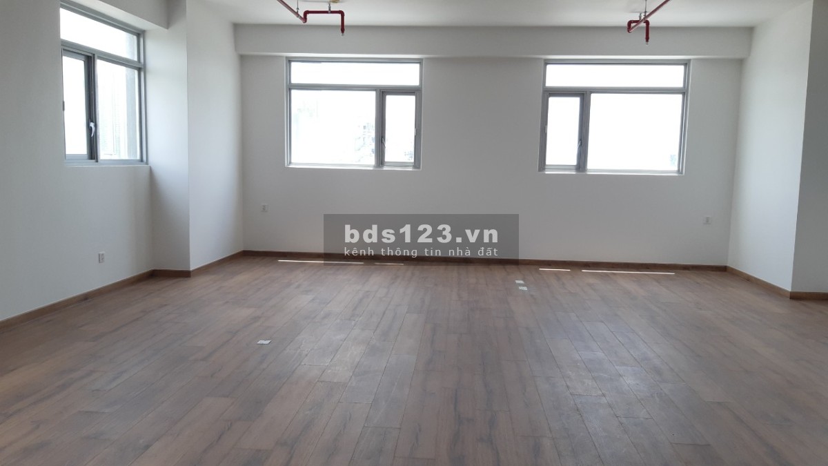 Cho thuê văn phòng 72m2 Paris Hoàng Kim -Trần Não 17 triệu/tháng - 0909407949