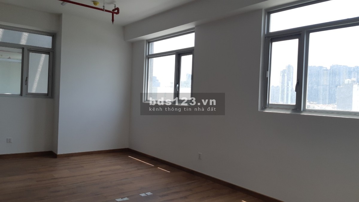 Cho thuê văn phòng 72m2 Paris Hoàng Kim -Trần Não 17 triệu/tháng - 0909407949