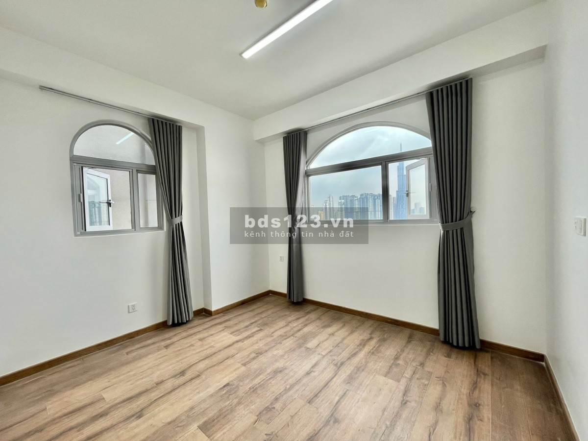 Căn hộ Paris Hoàng Kim 70m2: 2PN giá 14 triệu ( bếp, rèm, máy lạnh ), mới 100% - 0909 407 949