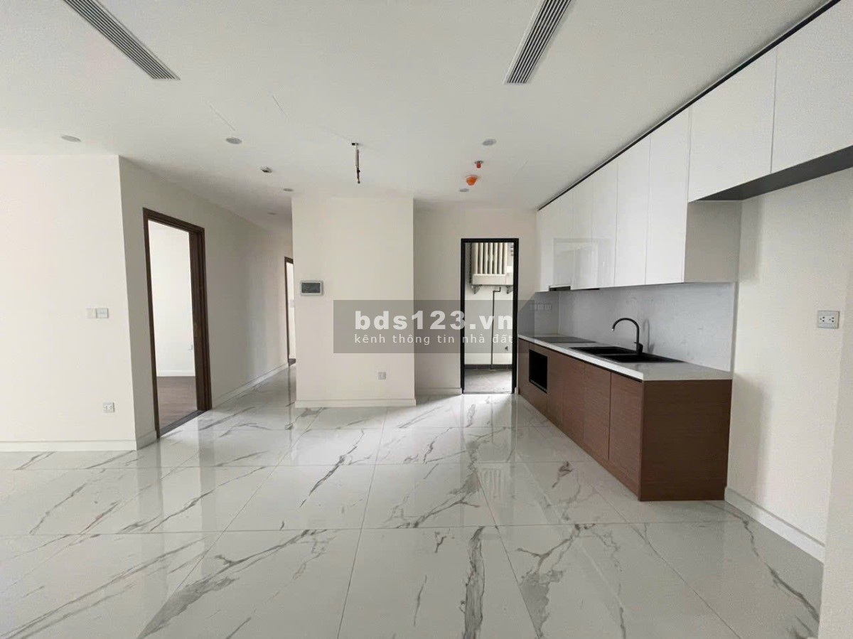 Gia đình cần cho thuê căn hộ 3PN tại Sunshine City Ciputra tầng trung, view đẹp. Giá cực tốt