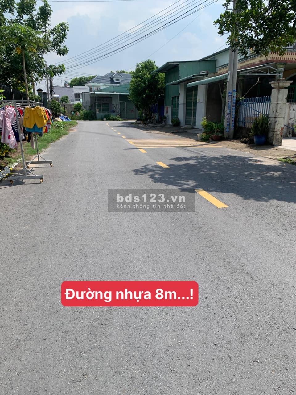 Bán đất 300m2 - 5x60 . 100 thổ cư. giá 490tr. đối diện KCN tân hưng