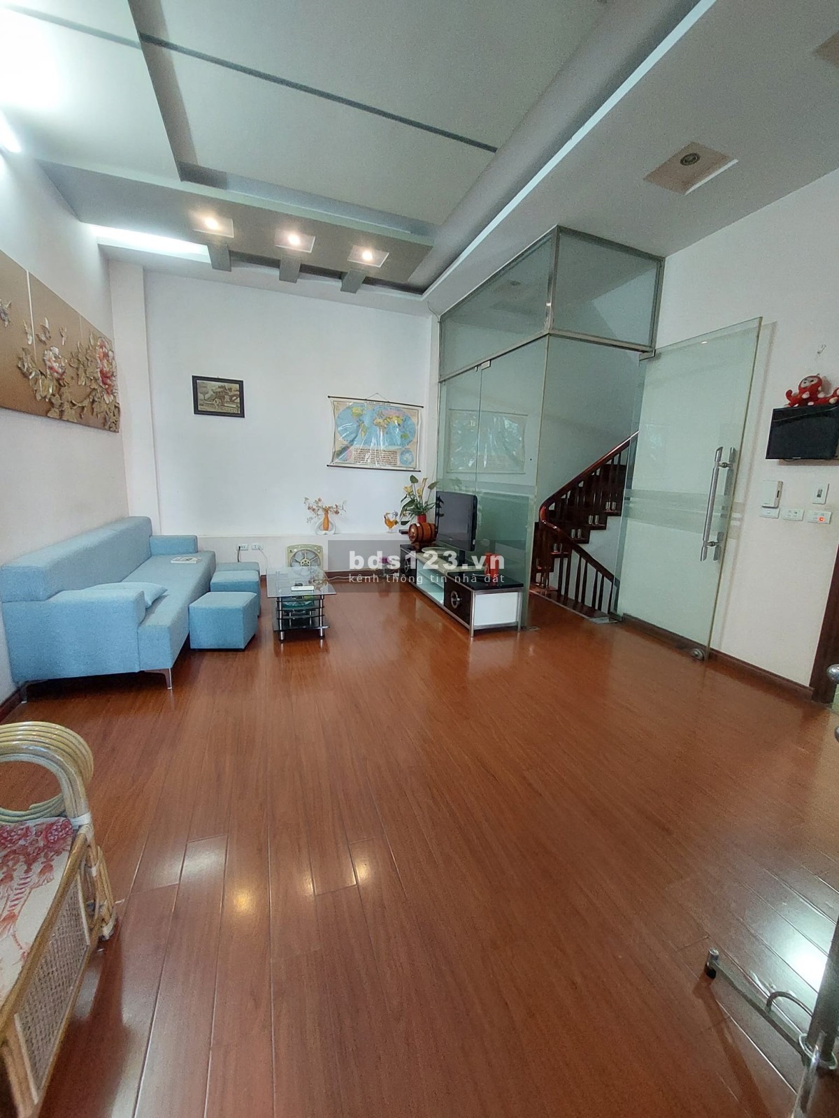 Bán nhà 5 tầng phố Nguyễn Văn Huyên, Cầu Giấy. Dt 72m, MT 7,5m, 17Tỷ. Làm Vp Cty, Gaza ô tô tránh đỗ