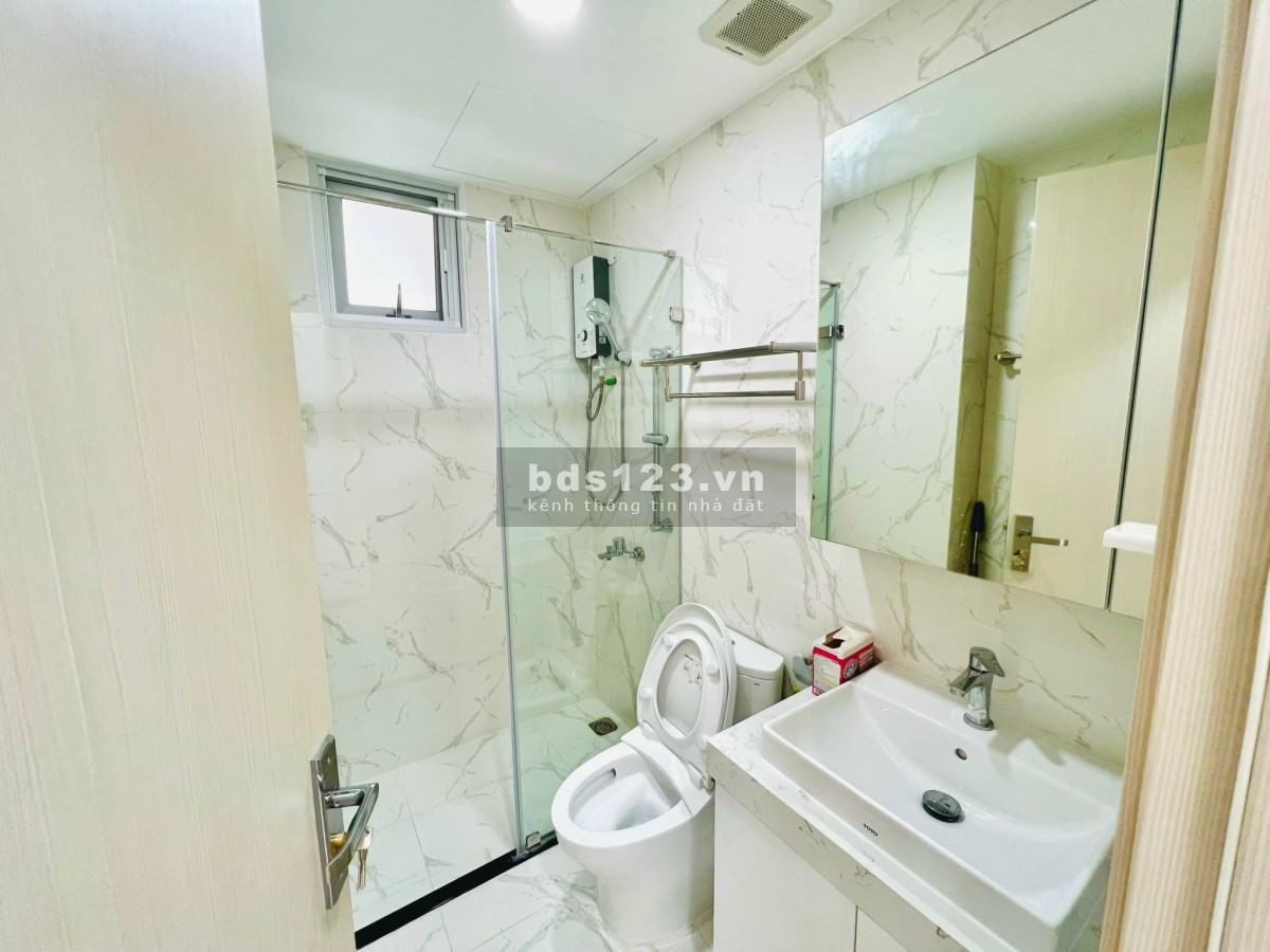 Căn hộ Paris Hoàng Kim 2PN full nội thất đẹp như hình giá 19 triệu. LH 0909407949