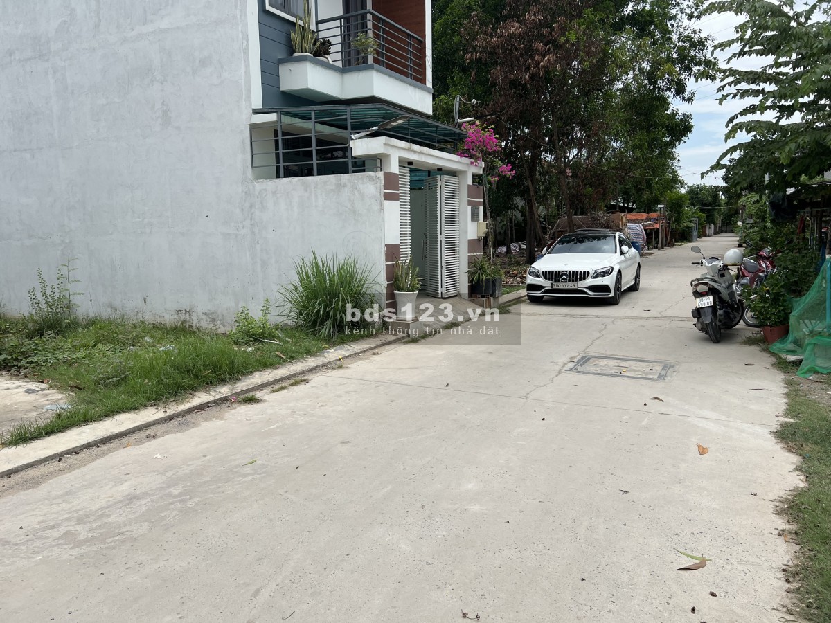 Bán đất Hẻm xe hơi đường 970 Nguyễn Duy Trinh Tp Thủ Đức