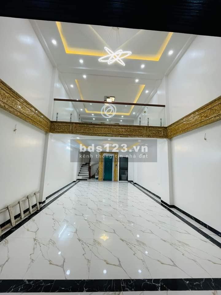 Bán Nhà Kinh Doanh, Ngõ Ô TÔ, Đường Hoàng Mai 63m, 7 tầng, mt 5m, giá 13.1 tỷ.