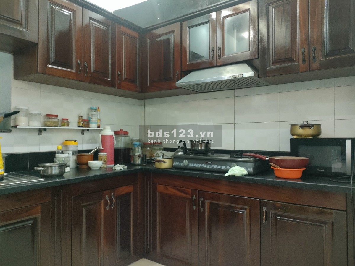 Chính chủ gửi bán nhà diện tích hơn 500m2, đường số 8, Trường Thọ, Thủ Đức. Giá 50 triệu/m2