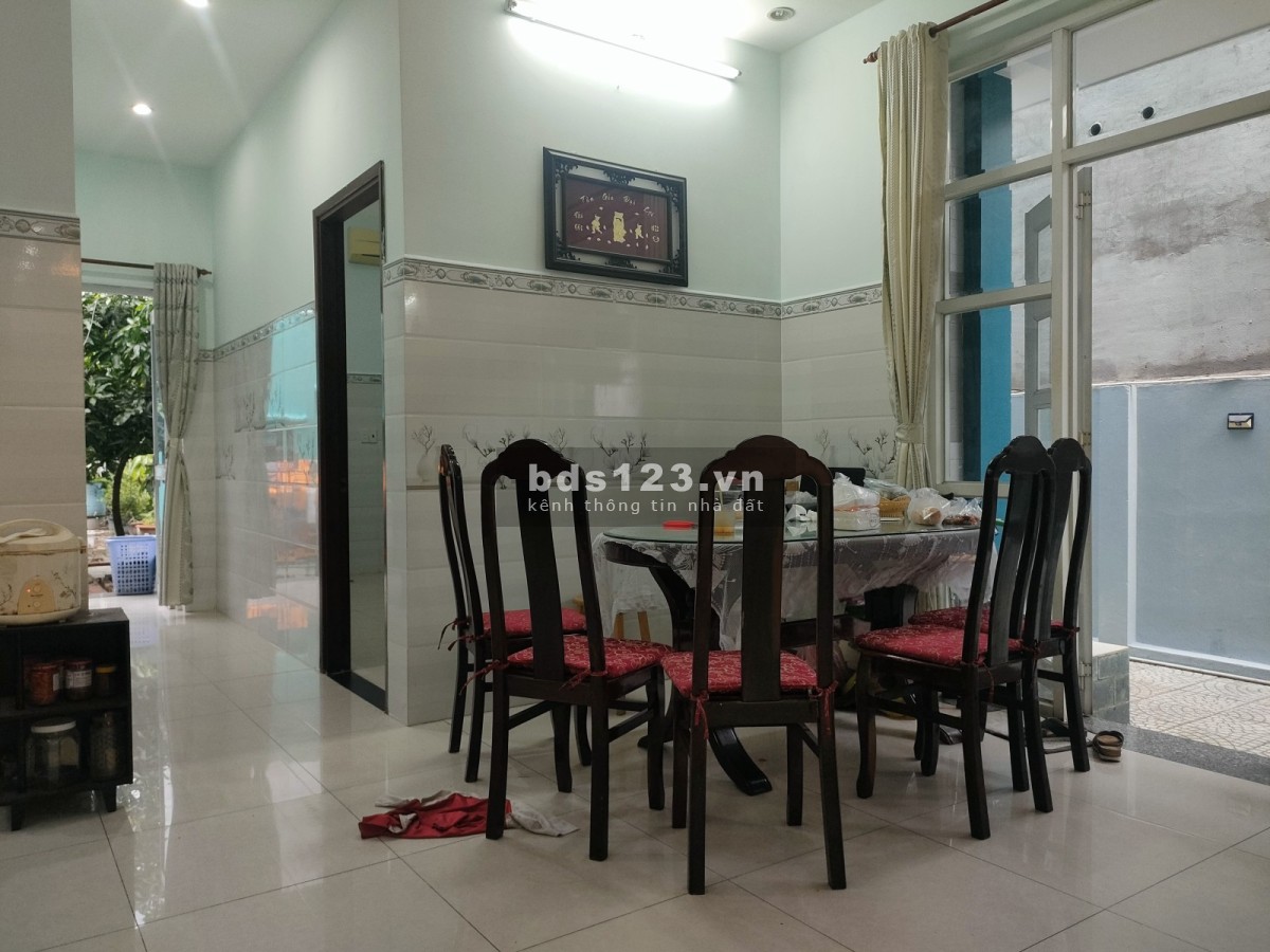 Chính chủ gửi bán nhà diện tích hơn 500m2, đường số 8, Trường Thọ, Thủ Đức. Giá 50 triệu/m2