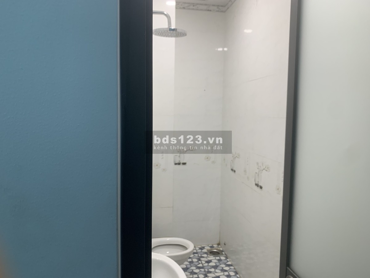 Chính chủ gửi bán nhà diện tích hơn 500m2, đường số 8, Trường Thọ, Thủ Đức. Giá 50 triệu/m2
