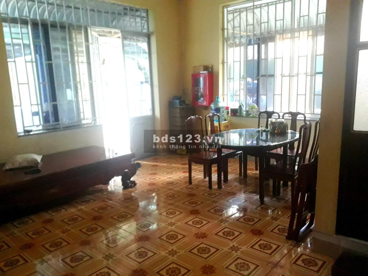 Bán tòa nhà 3 tầng, dt đất 1616m2, mặt tiền trung tâm Bình Thọ, Thủ Đức.