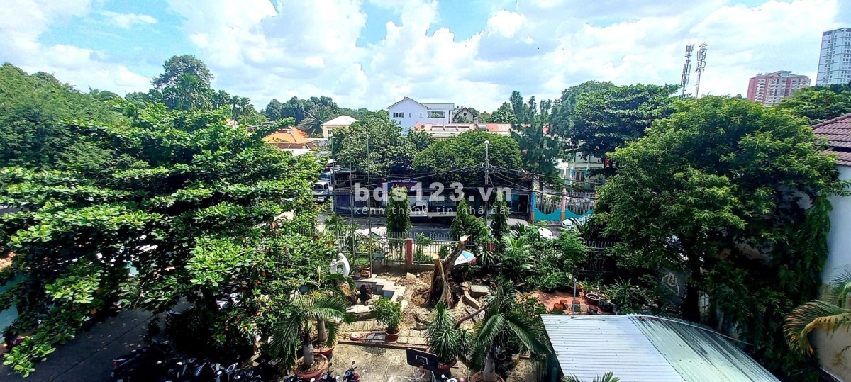 Bán tòa nhà 3 tầng, dt đất 1616m2, mặt tiền trung tâm Bình Thọ, Thủ Đức.
