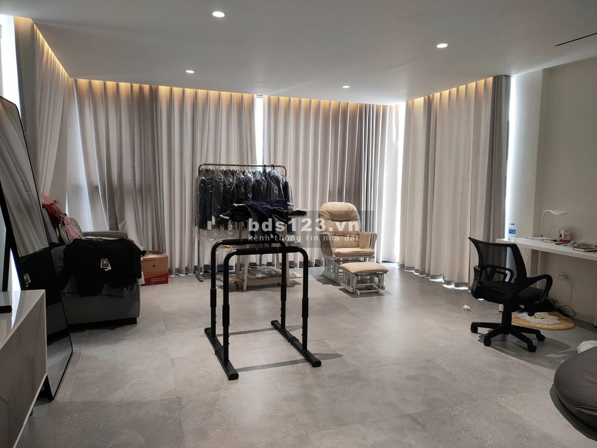Bán nhà phố Nguyễn Phúc Lai, quận Đống Đa kinh doanh, thang máy 90m2x6T, MT 5,5m 26,9 tỷ