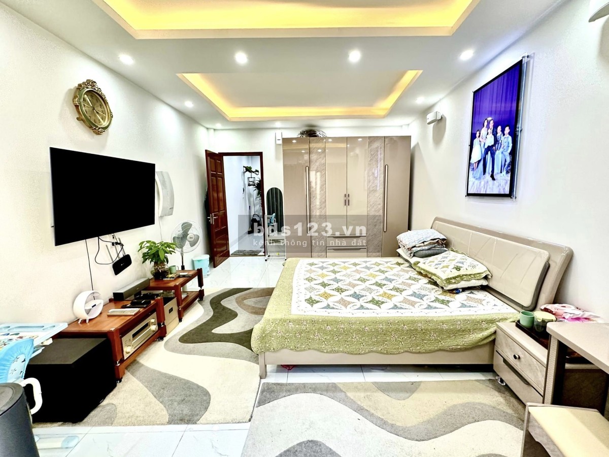 CĂNG CỰC !!! CHỈ 4,95 TỶ VỀ Ở LUÔN KHU VIP LÊ TRỌNG TẤN VỚI DIỆN TÍCH 47M2,MẶT TIỀN 4M,5 TẦNG