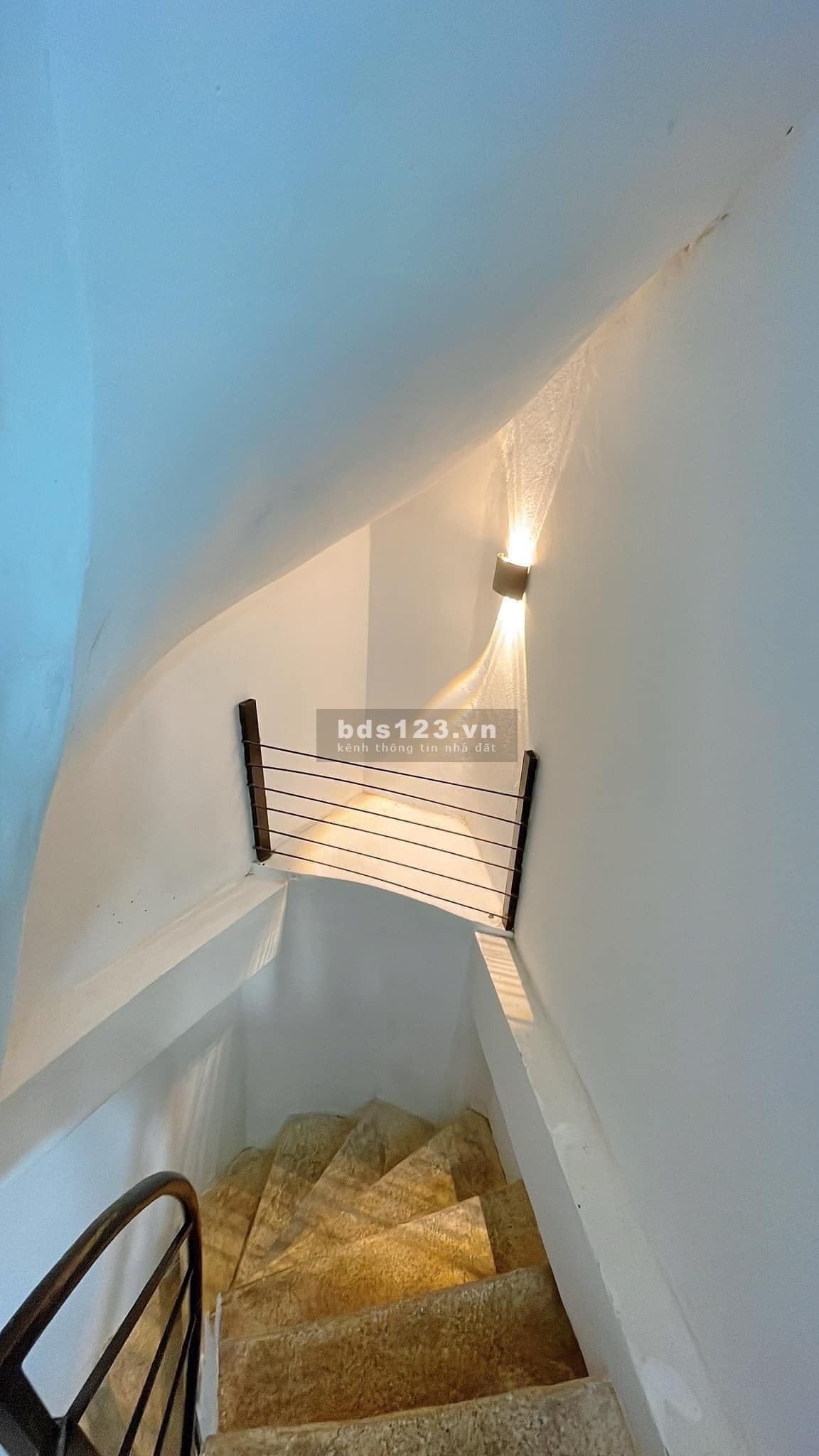 NÓNG HỔI !!! TRUNG TÂM ĐỐNG ĐA CHỈ VỚI 1,19 TỶ LẤY LUÔN SỔ HỘ KHẨU HÀ NỘI DIỆN TÍCH 12M2,5 TẦNG.