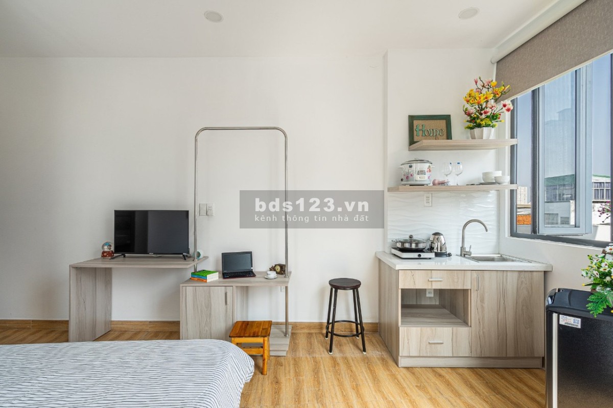 ️ Căn Hộ Cao Cấp Trang Bị Nội Thất Full Cao Cấp-BanCong VIEW Landmark -Mặt Tiền Đường Ngô Tất Tố