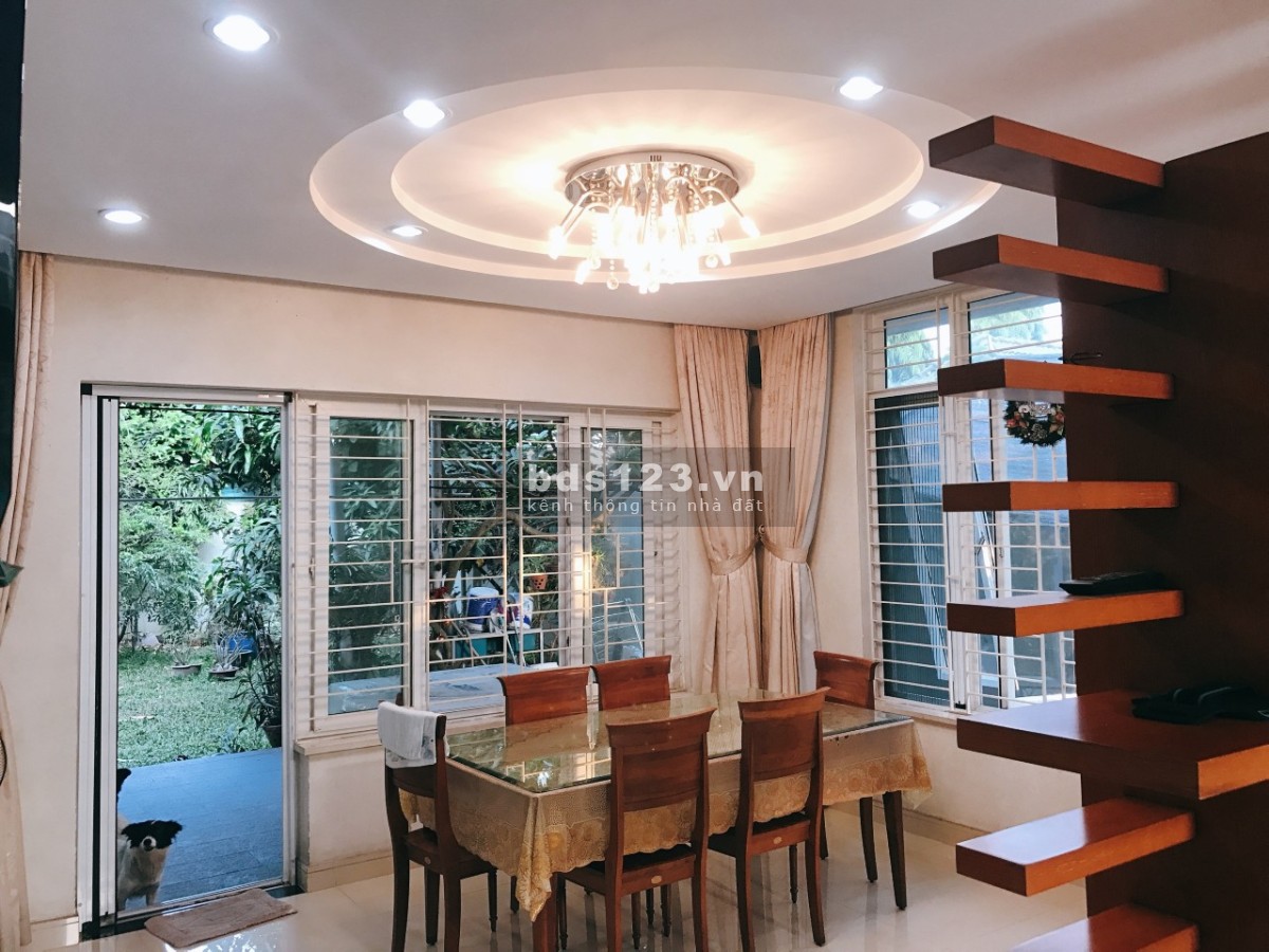 Cho thuê biệt thự Phú Mỹ – 220m2 – 4pn – Cho thuê 50 triệu/tháng.