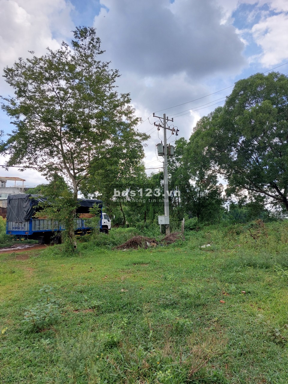 Cho thuê bãi xe Bình Thắng, Dĩ An 1370m2