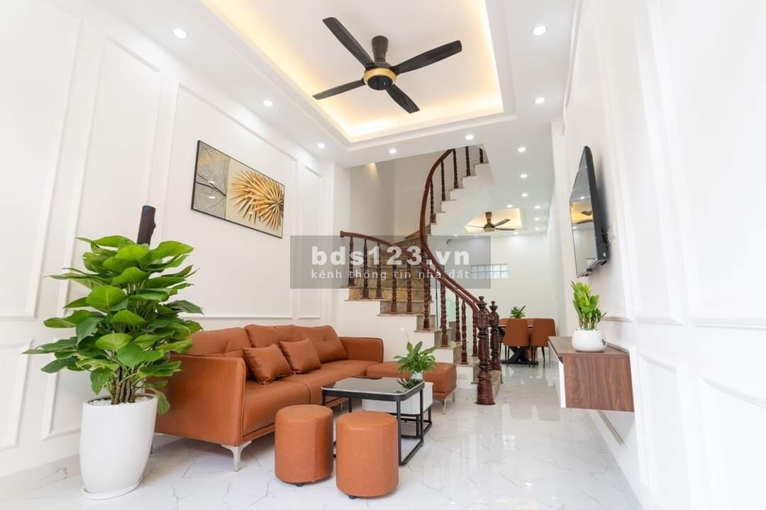 Bán nhà mới xây, chưa bóc tem về ở luôn
