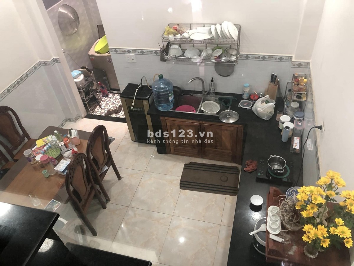 Giảm sâu, Bán nhà Dương Thị Mười Quận 12, HXH, nhà 2 lầu 4x14m giá 4.3 tỷ