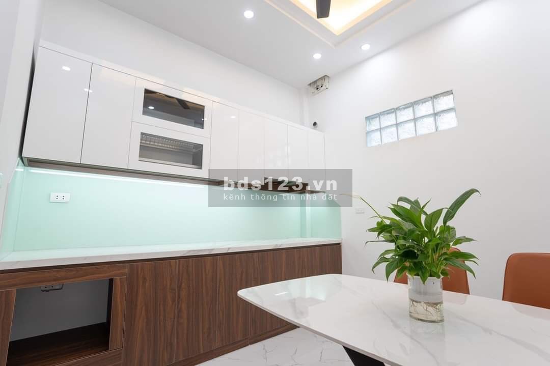 Bán nhà mới xây, chưa bóc tem về ở luôn