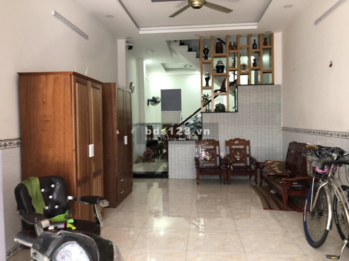 Giảm sâu, Bán nhà Dương Thị Mười Quận 12, HXH, nhà 2 lầu 4x14m giá 4.3 tỷ