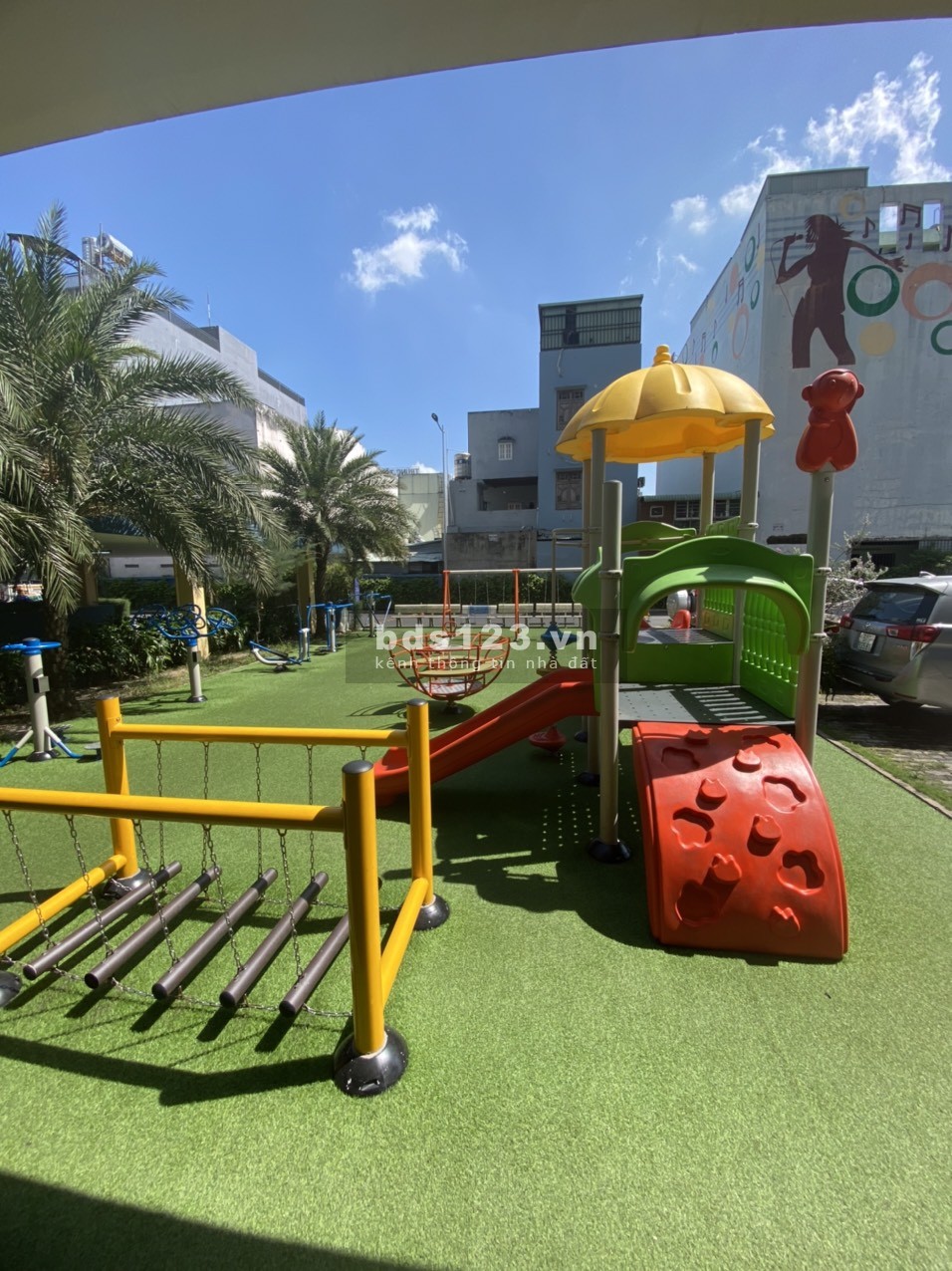 Chính chủ cần bán lại căn hộ Charm Plaza 1 giá thấp nhất thị trường 1.250 tỷ