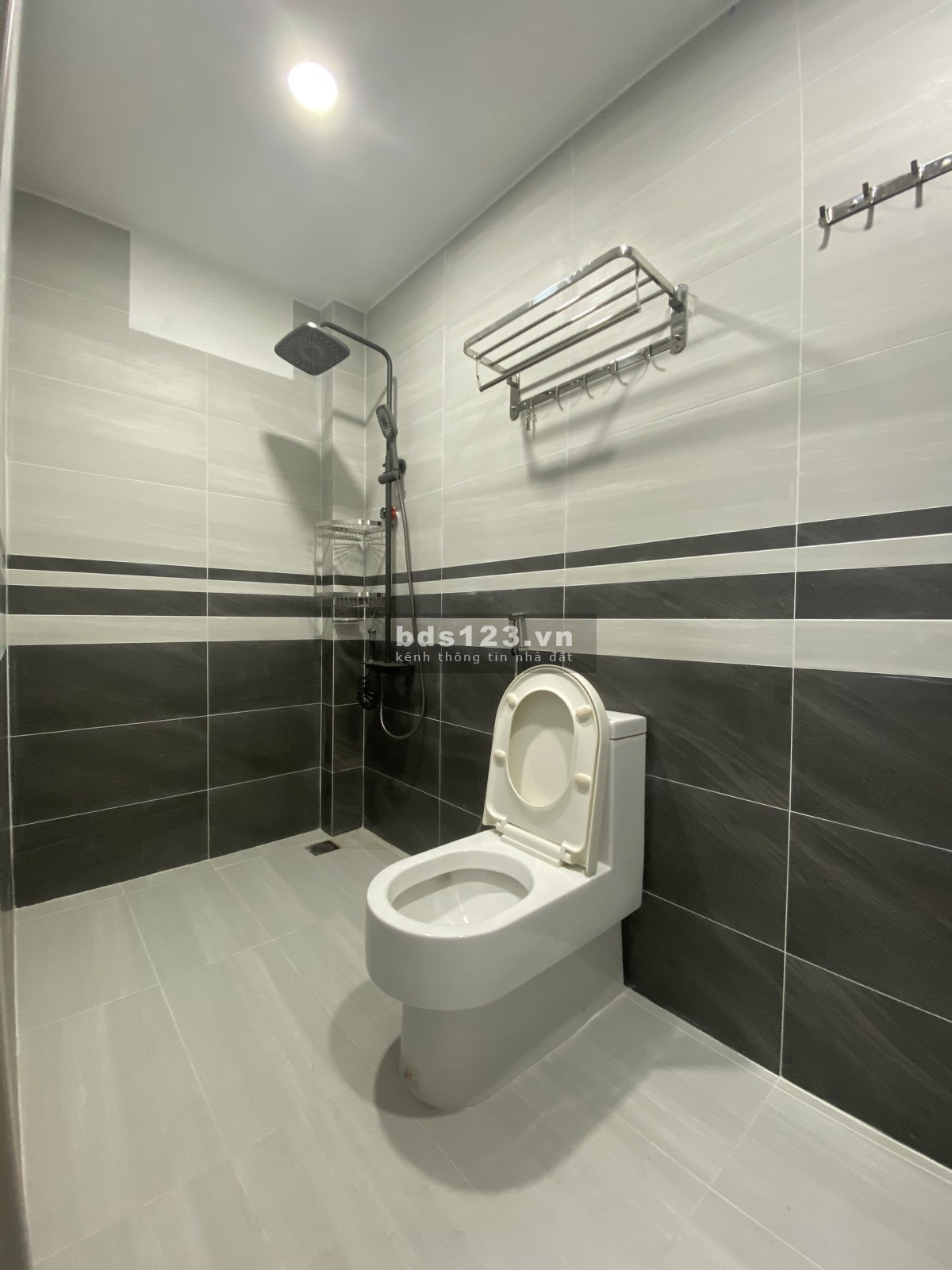 Căn hộ DV full nội thất - Khu vực TT Quận 3 - 6,5 triệu/tháng - 20 m2