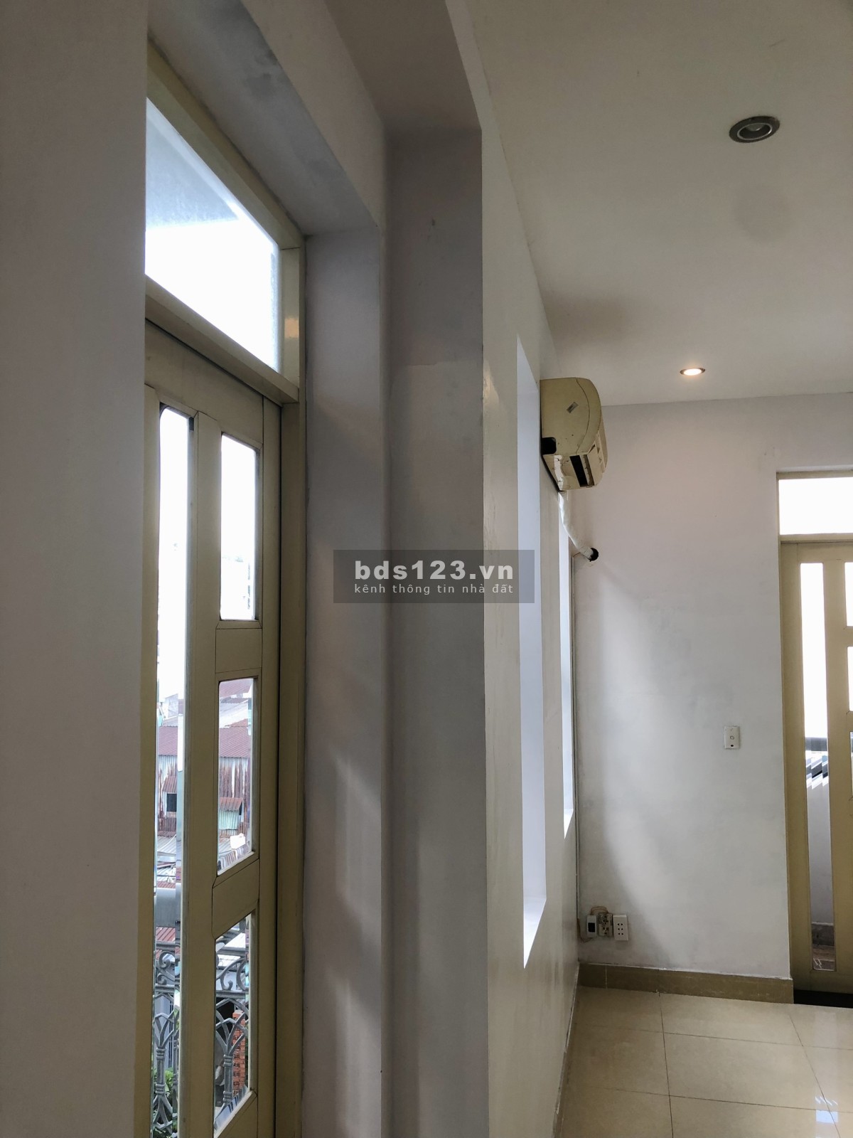 Cho thuê văn phòng Tân phú - vp làm việc 50m2 - 8,5tr/tháng - mặt tiền lộ giới 8m